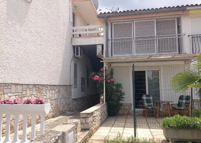 Apartment Alexandra *